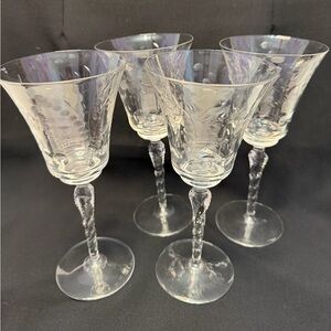 4 VINTAGE BEAUTIFUL Cut Crystal Wine Glasses Etched Engraved Flowers Leaves